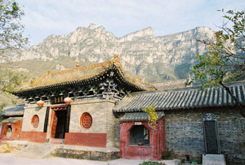 齊齊哈爾萬(wàn)山寺天氣
