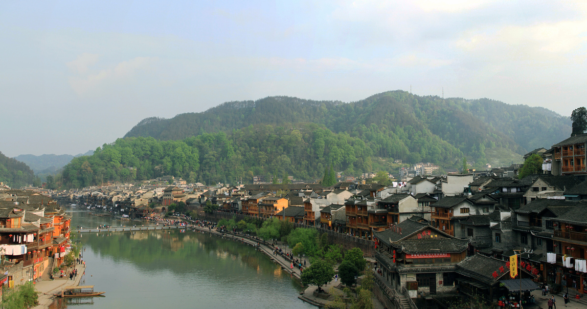 鳳凰古城南華山神鳳文化景區(qū)天氣